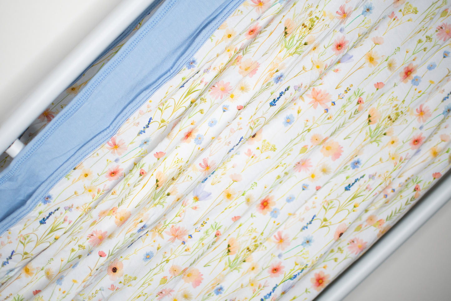 Bloomberry Breeze Blanket