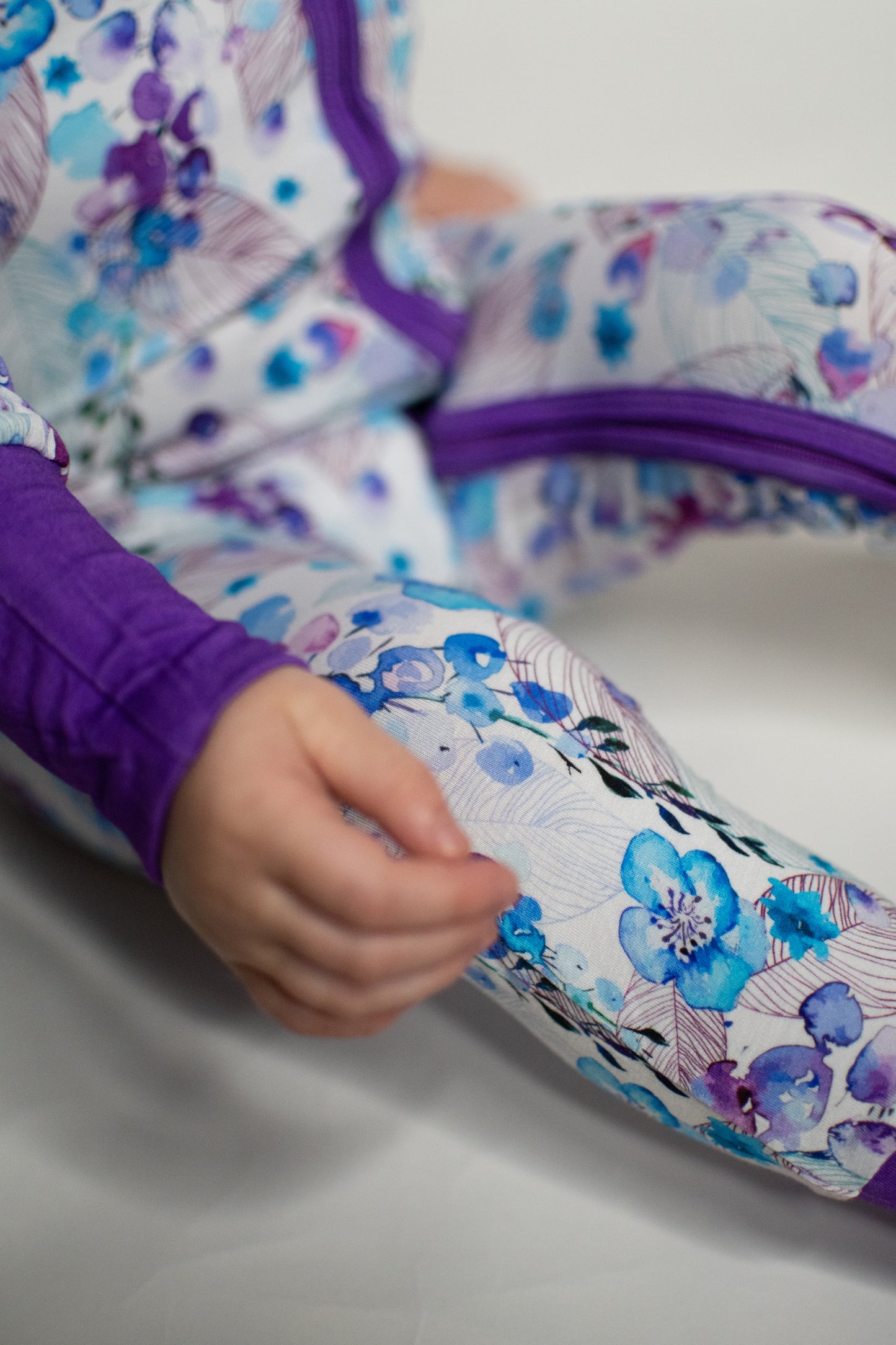 Bloomberry Breeze Zipper